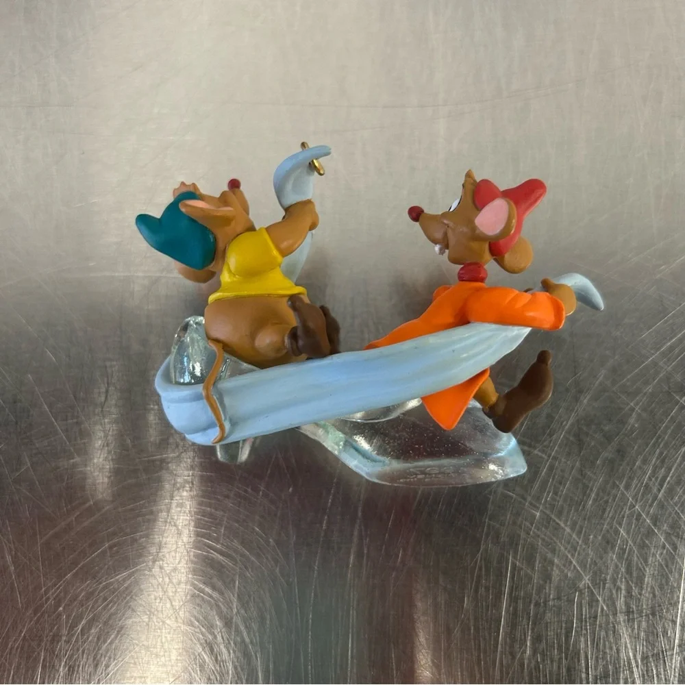 Hallmark Keepsake Disney Cinderella Jaq And Gus Ornament 1997 - Picture 5 of 9